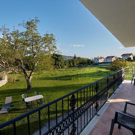 Alojamiento Extrahotelero Casa Ernestina Castillo  Екстер'єр фото