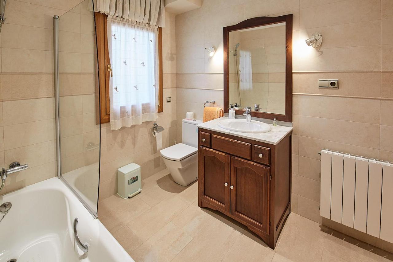 Alojamiento Extrahotelero Casa Ernestina Castillo  Екстер'єр фото