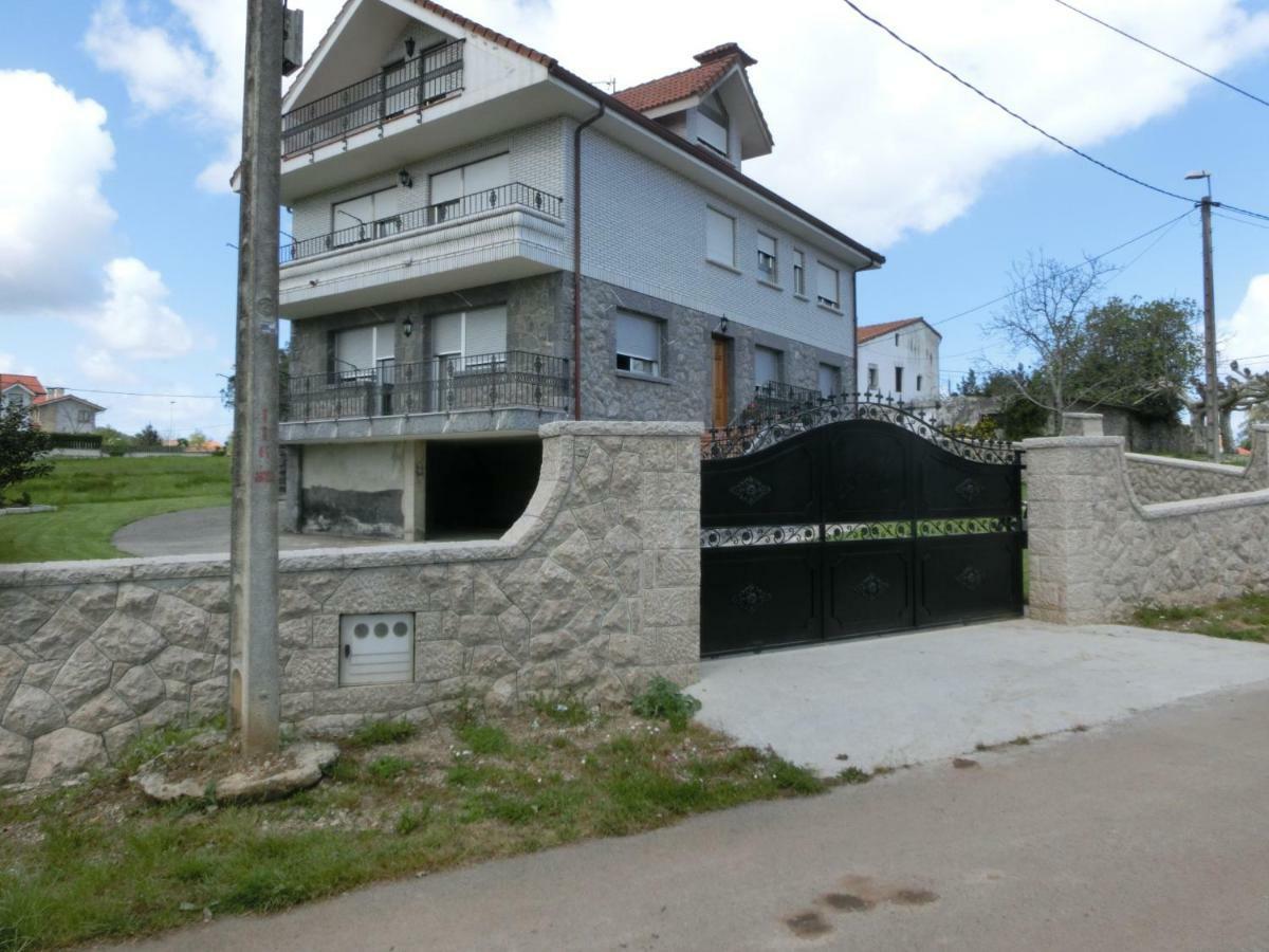 Alojamiento Extrahotelero Casa Ernestina Castillo  Екстер'єр фото